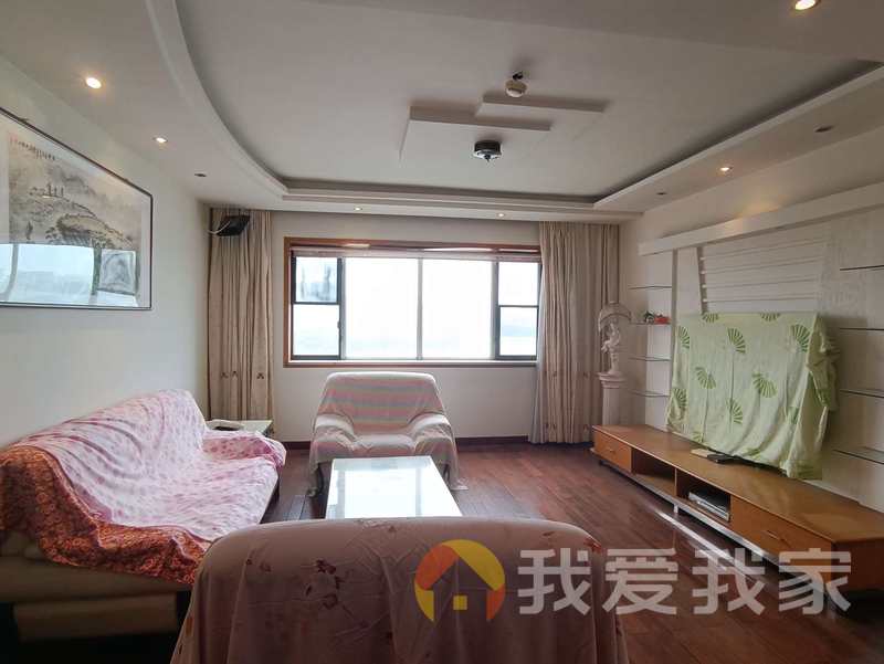 南昌我爱我家湖滨东路电力小区 南北通透，采光好 装修好，环镜优美 中间楼层
