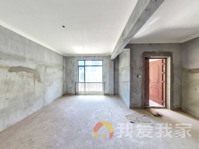 南昌我爱我家银亿上尚城二期 南北通透，采光好 视野好，诚心出售