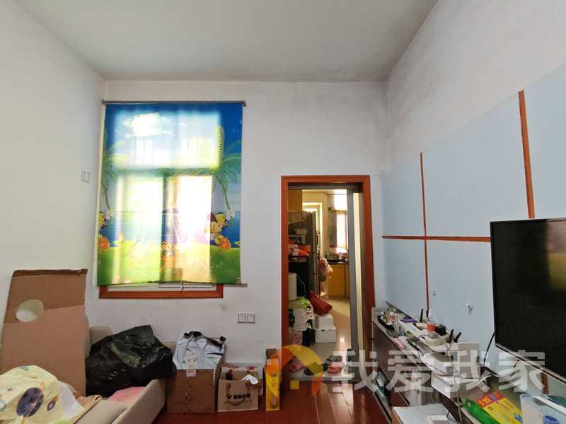 南昌我爱我家站南街 南北通透，采光好 装修好，环镜优美 近地铁 视野好，诚心出售