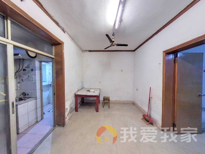 南昌我爱我家银昌利小区 南北通透，采光好 近地铁 周边匹套完善，，出行方便