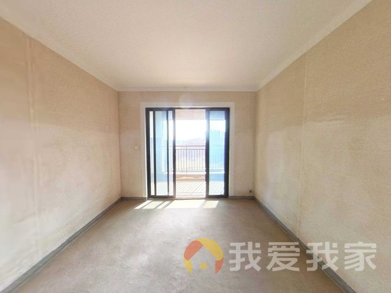 南昌我爱我家正荣华润玲珑府 南北通透，采光好 视野好，诚心出售