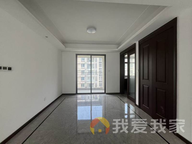 南昌我爱我家金地金茂九峯府（金雅澜庭） 南北通透，采光好 装修好，环镜优美 视野好，诚心出售