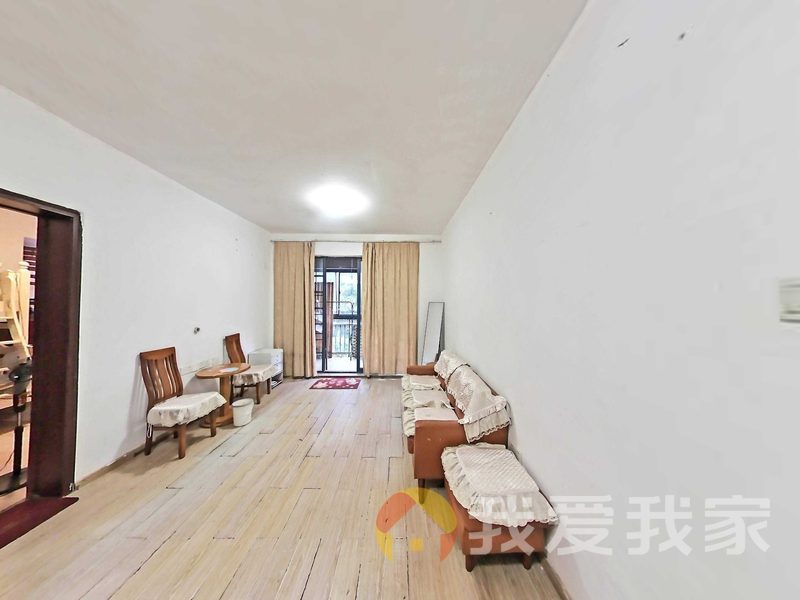 南昌我爱我家红谷凯旋 南北通透，采光好 装修好，环镜优美 近地铁 周边匹套完善，，出行方便
