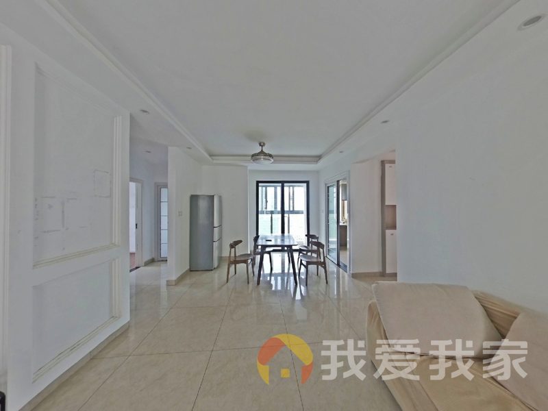 南昌我爱我家中央香榭花园一期 南北通透，采光好 装修好，环镜优美 近地铁 视野好，诚心出售