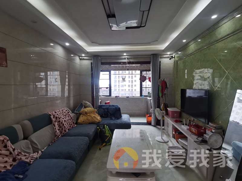 南昌我爱我家中骏蓝湾香郡 南北通透，采光好 装修好，环镜优美 周边匹套完善，，出行方便