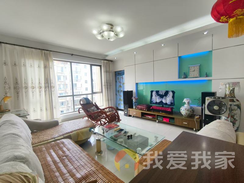 南昌我爱我家万达星城颐园北区 南北通透，采光好 装修好，环镜优美 近地铁 视野好，诚心出售