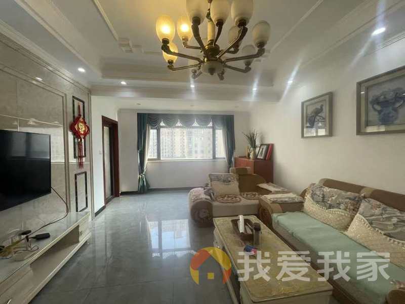 南昌我爱我家九龙湖花园一期精装三房，师大附中新龙书包，近省府近西站