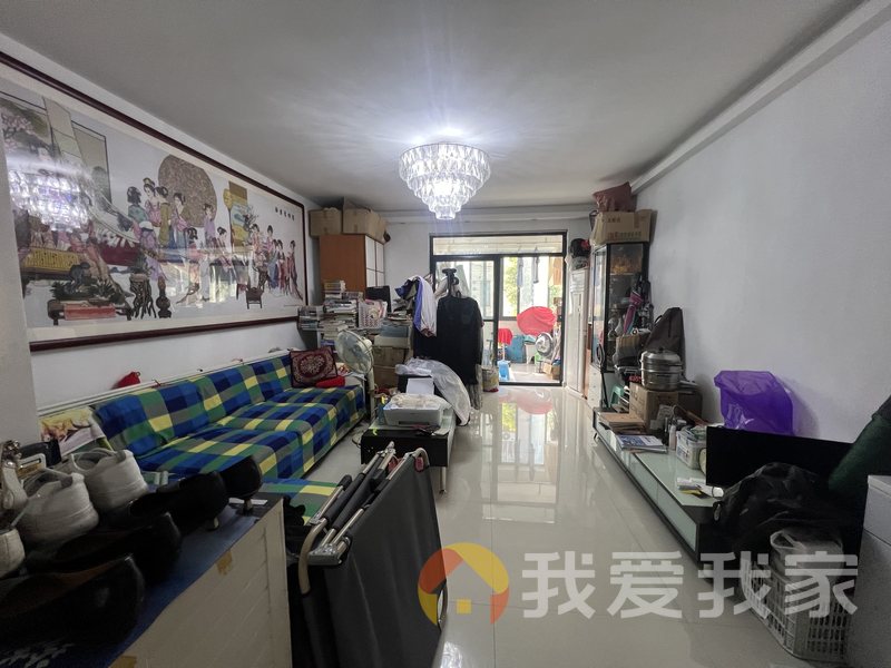 南昌我爱我家万科四季花城北区夏瑾苑 南北通透，采光好 装修好，环镜优美 近地铁 视野好，诚心出售