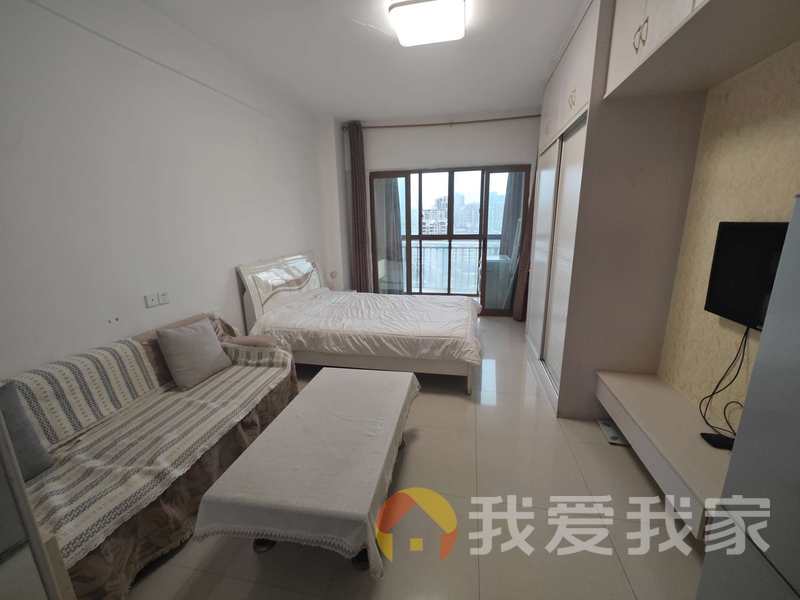 南昌我爱我家红角洲联泰金中环正规一房一厅诚售，住宅产权可读书，大阳台