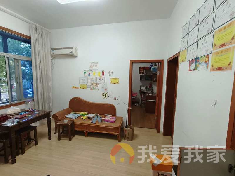 南昌我爱我家阳明路56号中医学院宿舍 南北通透，采光好 近地铁 视野好，诚心出售