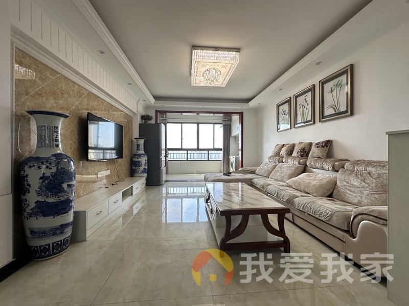 南昌我爱我家银亿上尚城三期 南北通透，采光好 装修好，环镜优美 视野好，诚心出售