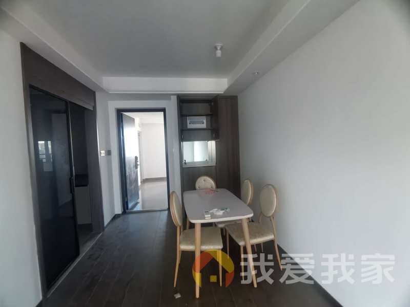 南昌我爱我家龙湖景粼天著 南北通透，采光好 装修好，环镜优美 视野好，诚心出售