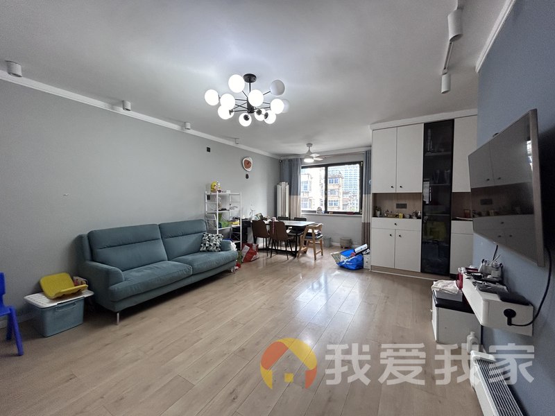 南昌我爱我家八一大道268号博物馆宿舍 南北通透，采光好 装修好，环镜优美 近地铁 视野好，诚心出售