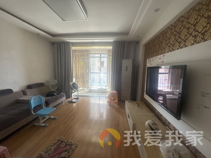 南昌我爱我家梦里水乡桂园 南北通透，采光好 装修好，环镜优美 中间楼层