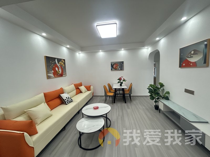 南昌我爱我家洪都中大道149号安利小区 南北通透，采光好 装修好，环镜优美 近地铁 中间楼层