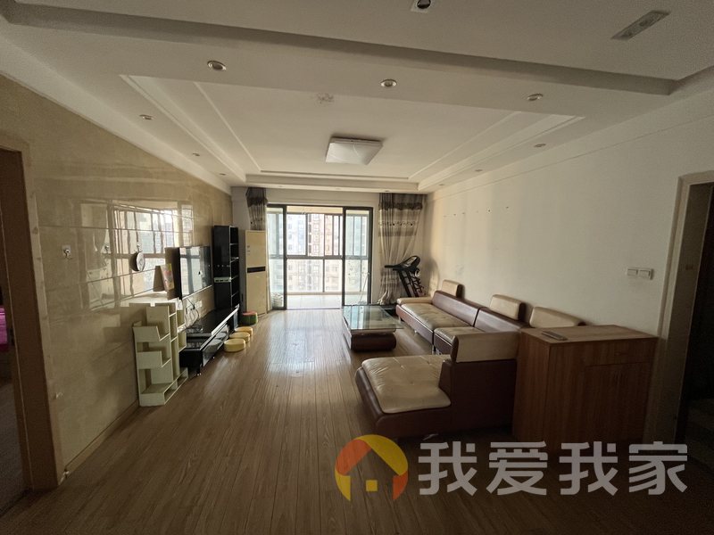 南昌我爱我家众鑫城上城二期 南北通透，采光好 装修好，环镜优美 视野好，诚心出售