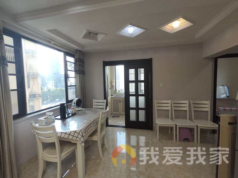 南昌我爱我家九仰梧桐公寓（国芳城市花园） 南北通透，采光好 装修好，环镜优美 周边匹套完善，，出行方便