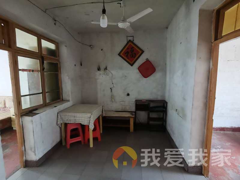 南昌我爱我家大士院北区（二区） 南北通透，采光好 视野好，诚心出售