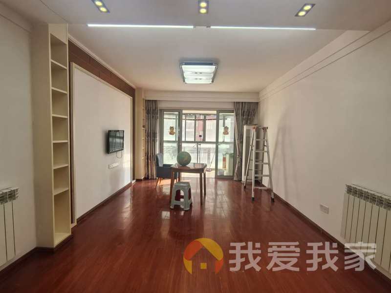 南昌我爱我家紫金城红郡 南北通透，采光好 装修好，环镜优美 视野好，诚心出售