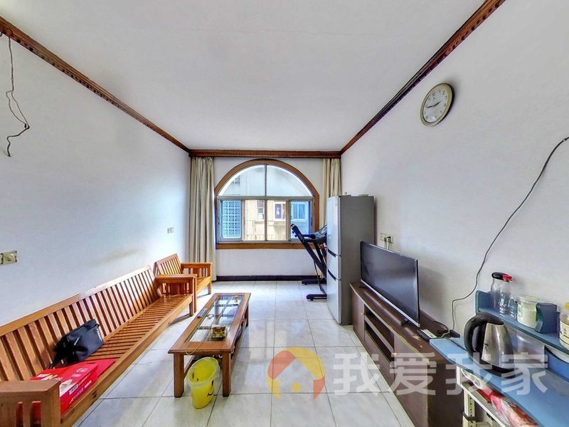 南昌我爱我家井冈山大道411弄电缆厂宿舍 南北通透，采光好 装修好，环镜优美 视野好，诚心出售