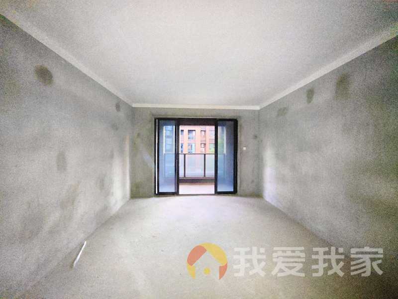 南昌我爱我家新力琥珀园二期 南北通透，采光好 中间楼层