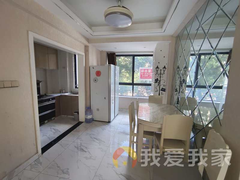 南昌我爱我家力高澜湖郡 南北通透，采光好 装修好，环镜优美 周边匹套完善，，出行方便