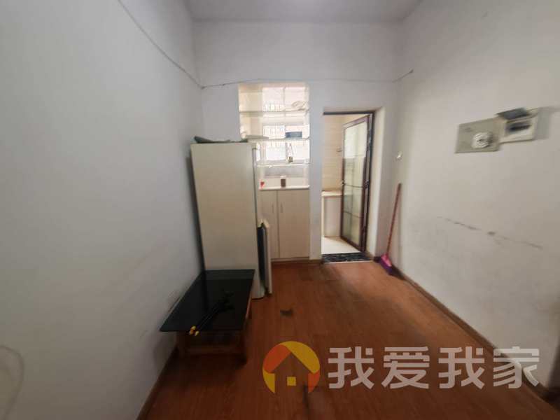 南昌我爱我家福山巷82号福山小区 南北通透，采光好 近地铁 视野好，诚心出售