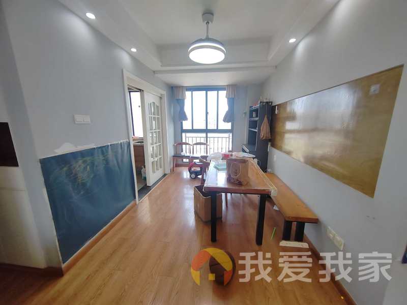 南昌我爱我家保利百合花园 南北通透，采光好 装修好，环镜优美 近地铁 中间楼层