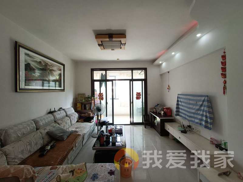 南昌我爱我家保集一期保集半岛 南北通透，采光好 视野好，诚心出售