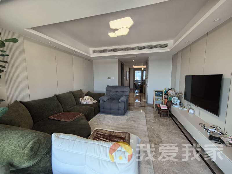 南昌我爱我家苏宁檀悦二期（檀悦语境） 南北通透，采光好 装修好，环镜优美 视野好，诚心出售