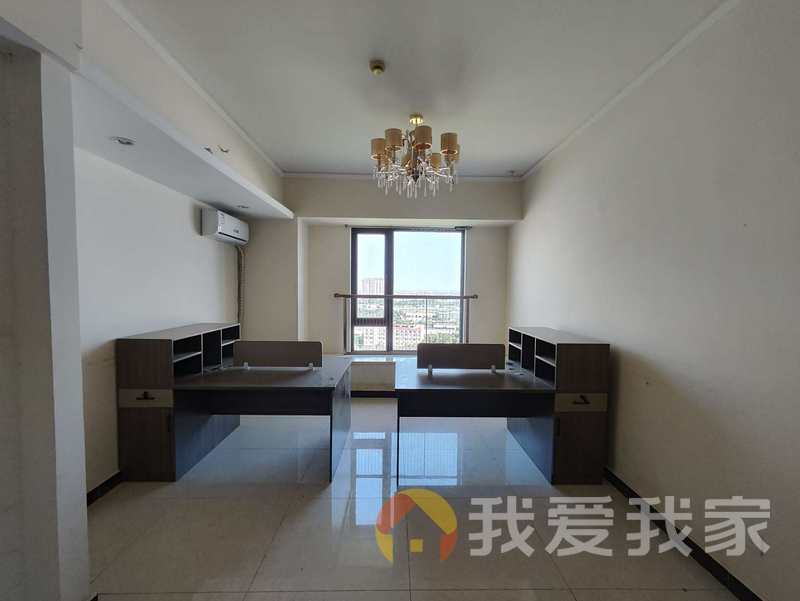 南昌我爱我家恒大名都 装修好，环镜优美 近地铁 中间楼层