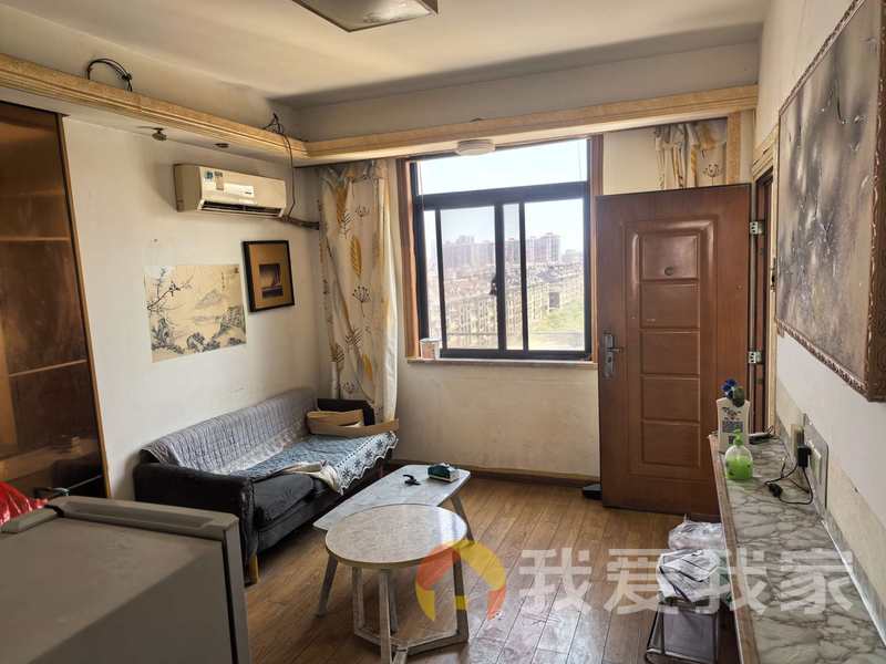 南昌我爱我家力高国际城一期巴塞罗那 南北通透，采光好 装修好，环镜优美 视野好，诚心出售