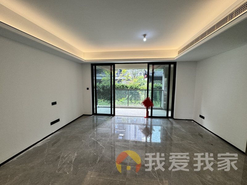 南昌我爱我家建发缦云 南北通透，采光好 装修好，环镜优美 周边匹套完善，，出行方便