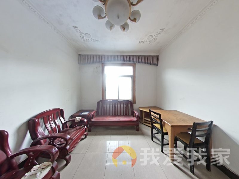 南昌我爱我家满五年   全天太阳   南北通透   交通便利   地段好
