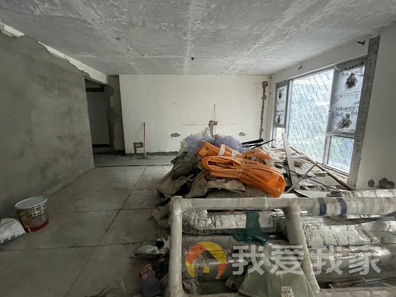 南昌我爱我家万科四季花城北区丹桂苑 南北通透，采光好 装修好，环镜优美 近地铁 视野好，诚心出售