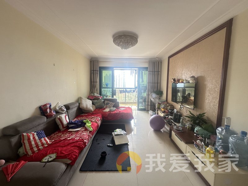 南昌我爱我家恒大绿洲三期 南北通透，采光好 装修好，环镜优美 视野好，诚心出售