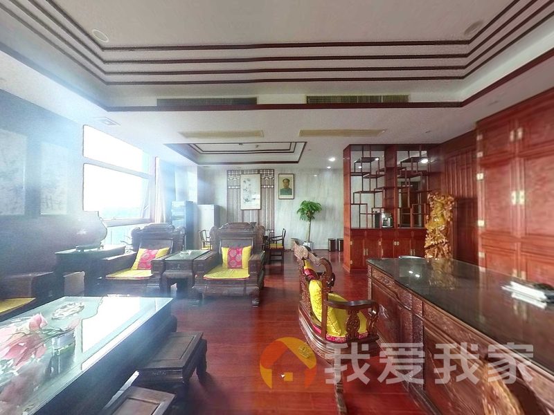 南昌我爱我家莱蒙都会小区商业中心 南北通透，采光好 装修好，环镜优美 视野好，诚心出售