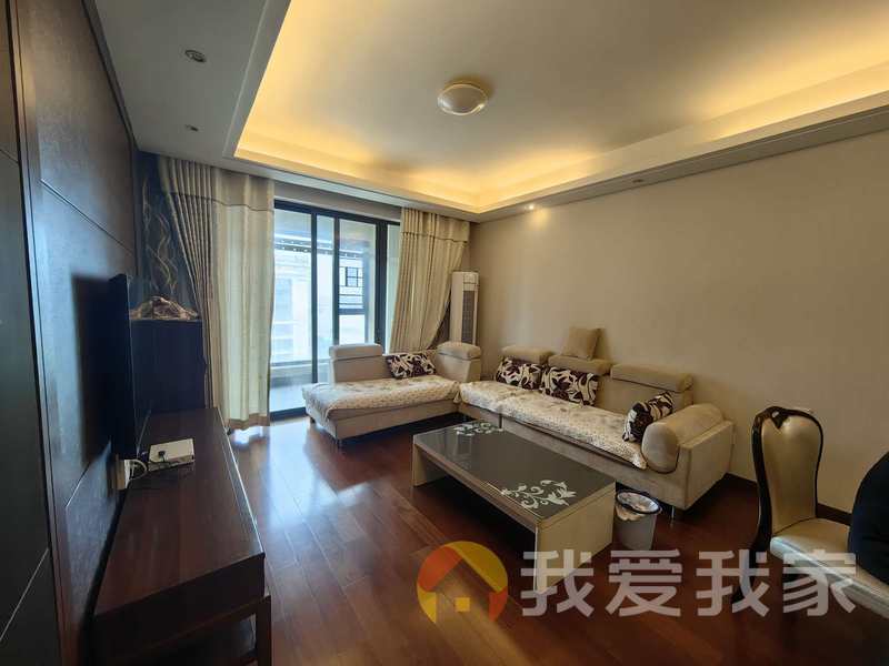 南昌我爱我家万科金域蓝湾 南北通透，采光好 装修好，环镜优美 视野好，诚心出售