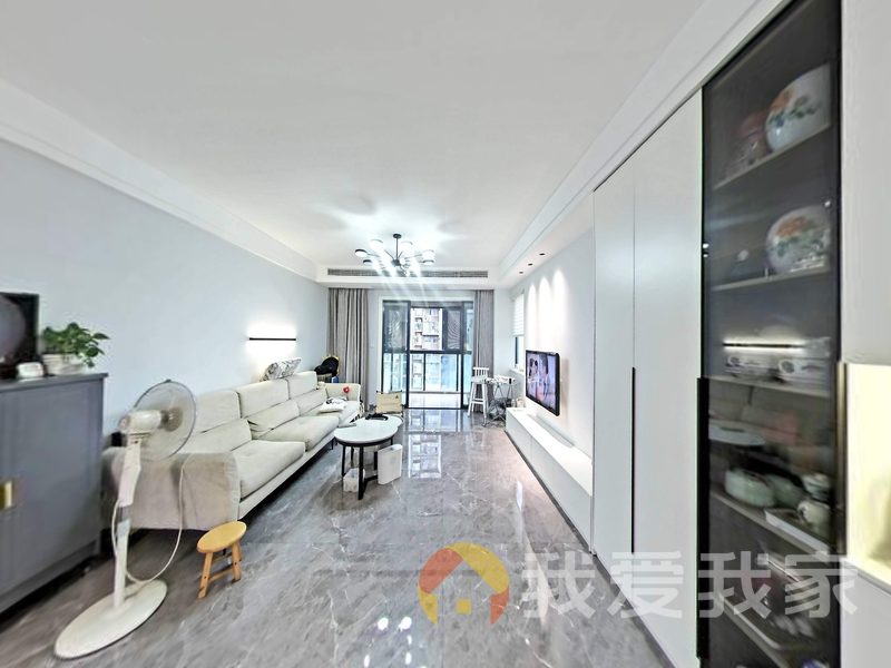 南昌我爱我家水榭花都 南北通透，采光好 装修好，环镜优美 近地铁 中间楼层