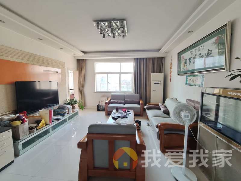南昌我爱我家东方塞纳 南北通透，采光好 装修好，环镜优美 近地铁 中间楼层