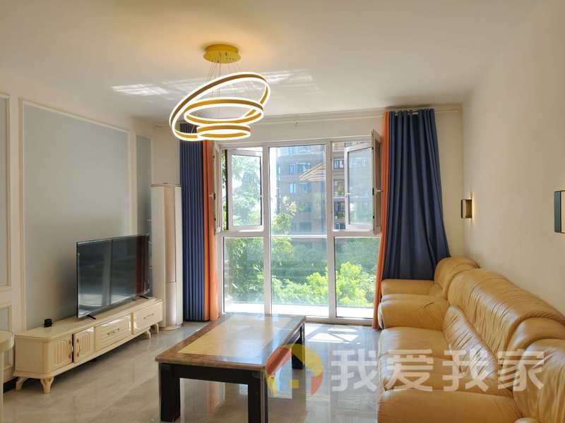 南昌我爱我家城泰凡尔赛宫（君汇半岛） 南北通透，采光好 装修好，环镜优美 近地铁 周边匹套完善，，出行方便