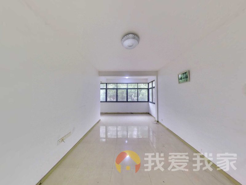 南昌我爱我家景江豪城 南北通透，采光好 视野好，诚心出售