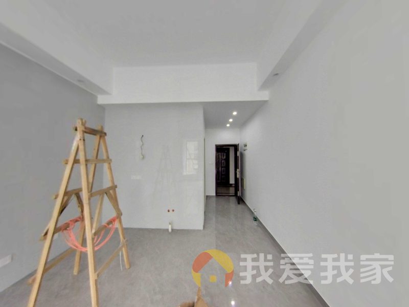 南昌我爱我家庞大领航 南北通透，采光好 装修好，环镜优美 中间楼层