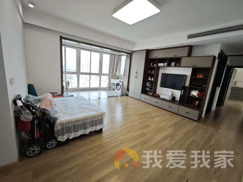 南昌我爱我家龙韵花园 南北通透，采光好 装修好，环镜优美 视野好，诚心出售