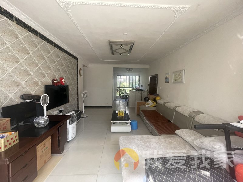 南昌我爱我家南昌居住主题公园丁香怡景 南北通透，采光好 装修好，环镜优美 中间楼层