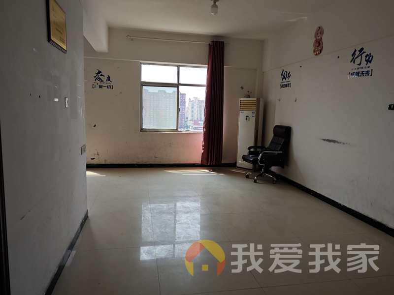 南昌我爱我家地铁口精装电梯阳光两房