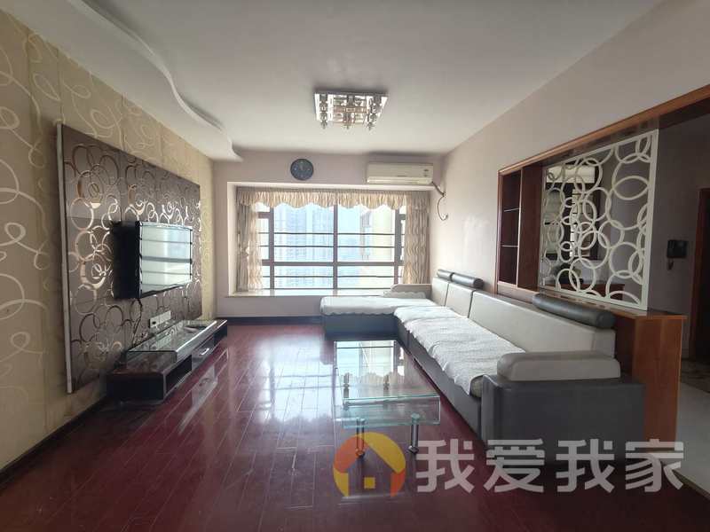 南昌我爱我家香溢花城一期 南北通透，采光好 装修好，环镜优美 视野好，诚心出售