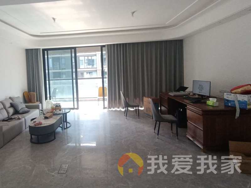 南昌我爱我家保利天珺 南北通透，采光好 装修好，环镜优美 近地铁 视野好，诚心出售