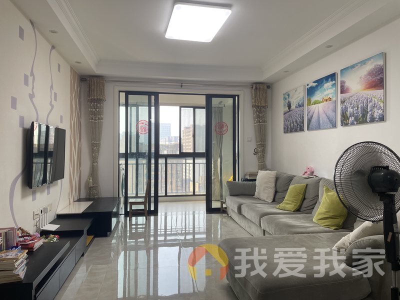 南昌我爱我家南北通透，户型方正，布局合理，没有浪费面积