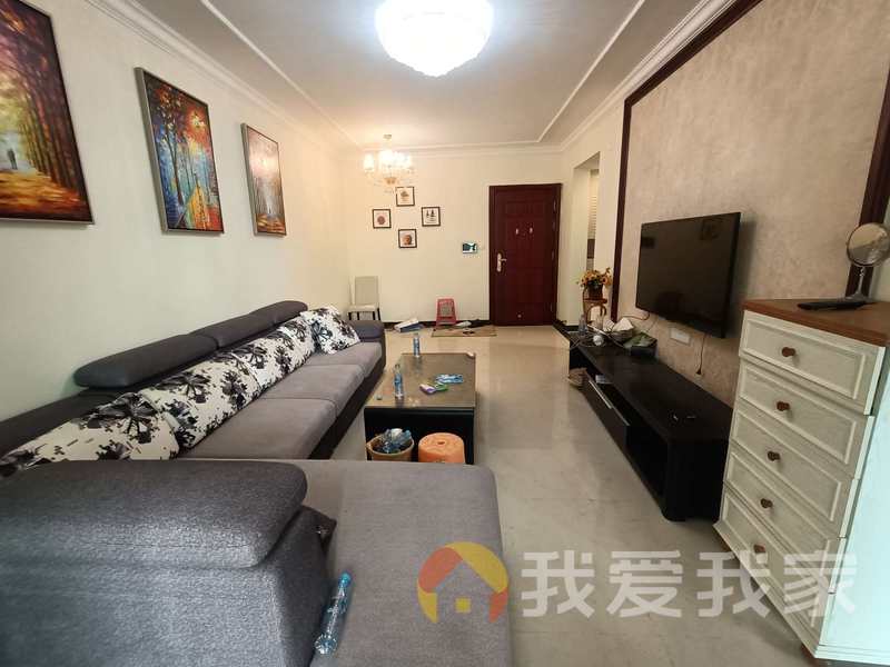 南昌我爱我家恒大名都 南北通透，采光好 装修好，环镜优美 近地铁 中间楼层